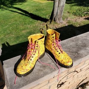 Yellow floral DMs US9/UK7